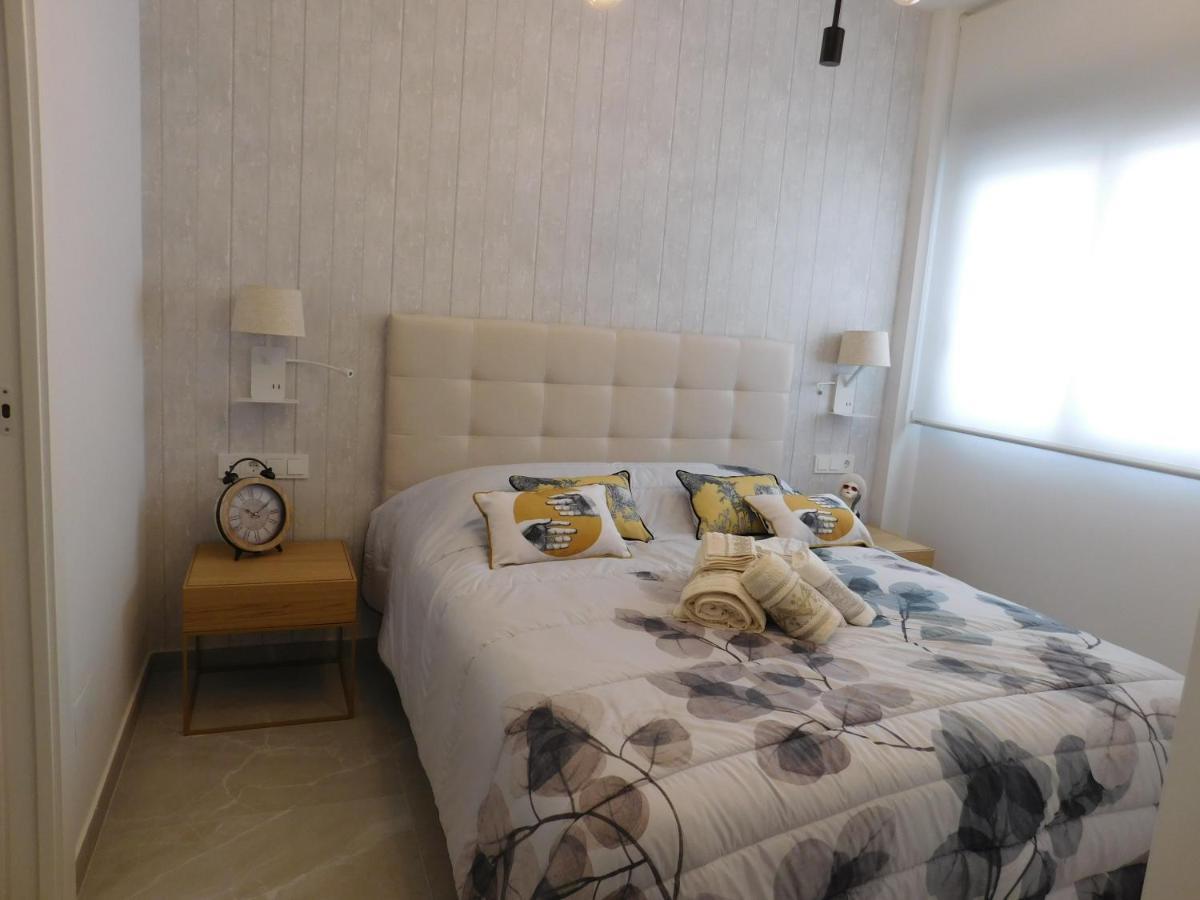 Modern And Cosy Apartment Close To The Beach Torrevieja Exterior photo