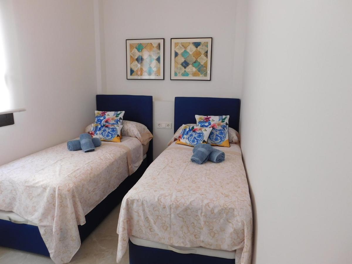 Modern And Cosy Apartment Close To The Beach Torrevieja Exterior photo